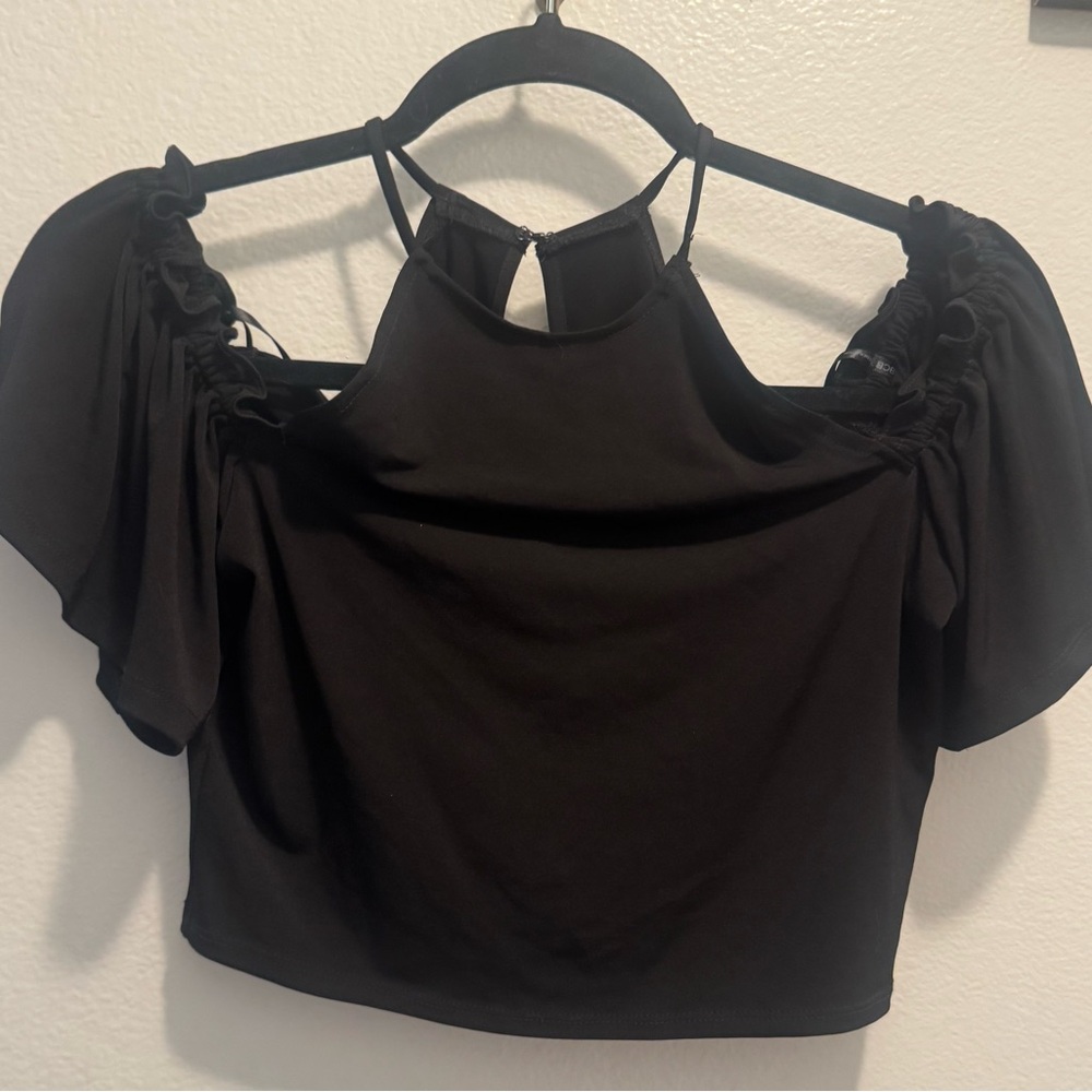 BCBGeneration Black Puff Sleeve Crop Top